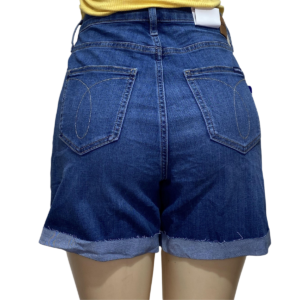 Short Nuevo, Marca Calvin Klein Jeans, Talla 10, Medidas: Ancho 44 cm y Alto 37 cm