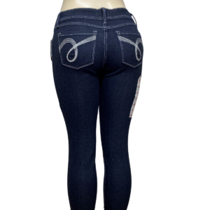 Jeans Nuevo, Marca Bongo, Talla 5, Medidas: Ancho 47 cm y Alto 94 cm