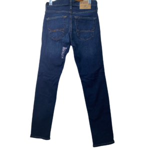 Pantalón Nuevo, Marca HOLLISTER, Talla 26X30, Medidas: Cintura 36 cm de Ancho y 101 cm de largo