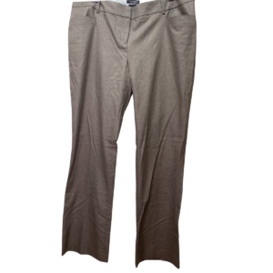 Pantalón Nuevo, Marca EXPRESS, Talla 12R, Medidas: 56 cm de Ancho y 106 cm de largo