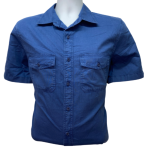 Camisa Nueva, Marca AMERICAN EAGLE, Talla M, Medidas: 55 cm de Ancho y 77 cm de largo