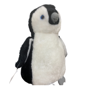 Peluche de Pingüino,  Medidas: Ancho 26 cm y Alto 29 cm