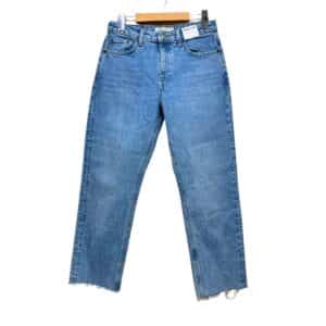 Jeans nuevo, Marca TOPSHOP, Talla 38, Medidas: Ancho 35 cm  y Alto: 84 cm