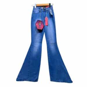 Jeans nuevo, Marca Vibe and Rant, Talla 1, Medidas: Ancho 29 cm  y Alto: 102 cm