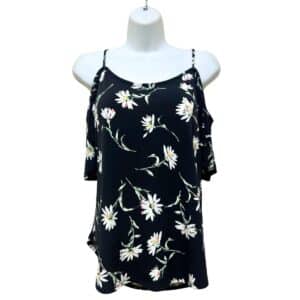 Blusa nueva , Marca Kaileigh, Talla S, Medidas: Ancho 48 cm  y Alto: 55 cm