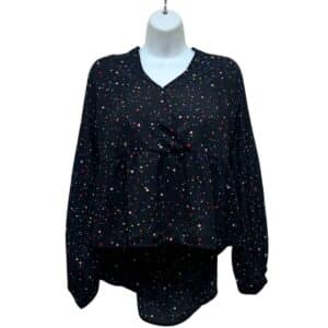 Blusa nueva , Marca POP SUGAR, Talla XL, Medidas: Ancho 55 cm  y Alto: 60 cm