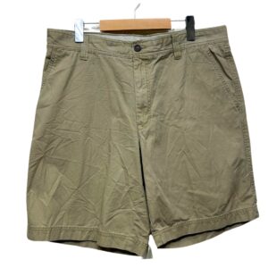 Short  , Marca  IZOD, Talla 36, Medidas: Ancho 45 cm  y Alto: 50 cm