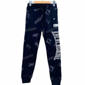 Jogger nuevo , Marca Abercrombie , Talla 9/10, Medidas: Ancho 33 cm  y Alto: 87 cm