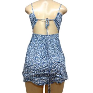 Vestido nuevo, Marca Zaful, Talla 4, Medidas: Ancho 28 cm  y Alto: 64 cm