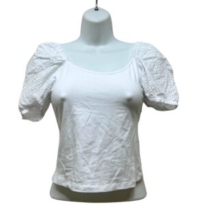 Blusa nueva , Marca Vylette, Talla M, Medidas: Ancho 35 cm  y Alto: 48 cm