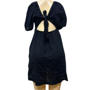 Vestido nuevo , Marca Old Navy, Talla M, Medidas: Ancho 32 cm  y Alto: 89 cm