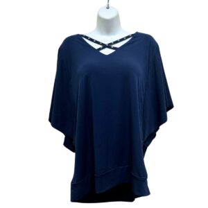 Blusa nueva, Marca JM, Talla L, Medidas: Ancho 55 cm  y Alto: 69 cm