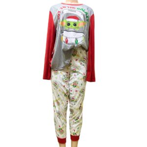 Pijama nueva, Marca Star Wars, Talla XL, Medidas: Ancho 60 cm  y Alto: 97 cm