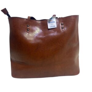 Cartera Color Café , Medidas 27cm de alto y 30cm de largo