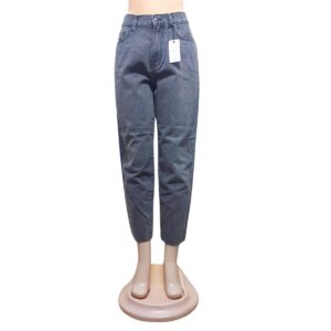 Jeans MOM/ Negro, Marca Forever 21, Talla 31 – 43 cm de ancho