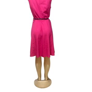 Vestido Fucsia con Cinturón Nuevo , Medidas 42cm de ancho y 99cm de largo, Marca Ab estudio, Talla 10