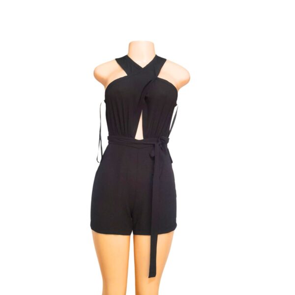 Enterizo Corto Sin Mangas/ Color Negro, Nuevo, Marca BCBG/MXAZRIA, Talla XXS - 34 cm de ancho