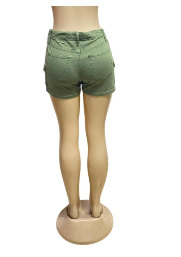 Short Dama Verde , Medidas 41cm de ancho y 31cm de largo, Marca Art Class, Talla XL(14) - Imagen 2