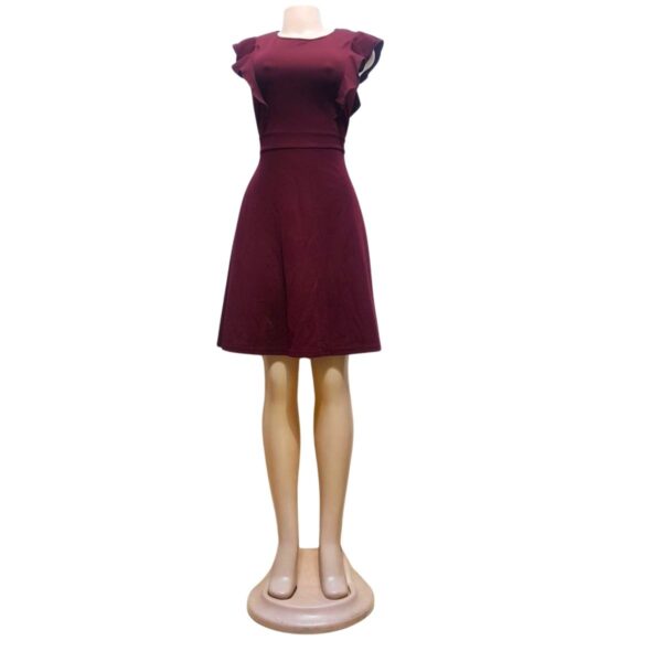 Vestido Paletoneado/ Rojo Vino Nuevo, Marca IHOT, Talla M - 38 cm de ancho