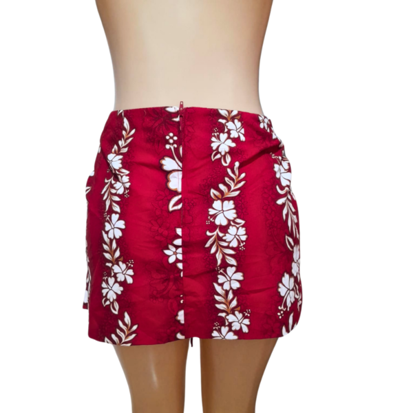 Falda Hawaina Rojo, Marca CHARLOTTE ROSSE, Talla M - 48 cm de ancho - Imagen 2