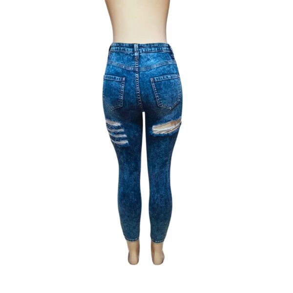 Jeans Rasgado Slim, Marca FASHION NOVA , Talla 26 - 36 cm de ancho - Imagen 2
