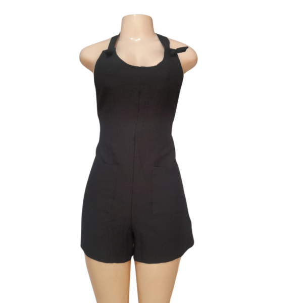 Jumper Corto Negro/ Nuevo, Marca EMERY ROSE, Talla M - 50 cm de ancho