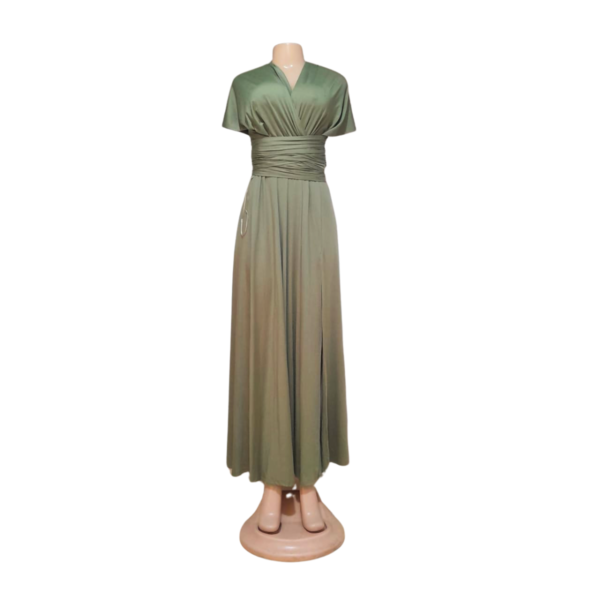 Vestido Nuevo Color Verde Escotad, Entrelazado , Marca DRESS DAY, Talla S - 42 cm de ancho