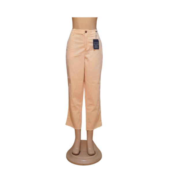 Pantalon Color Salmon Claro/ Nuevo, Marca GAP, Talla 17 - 51 cm de ancho