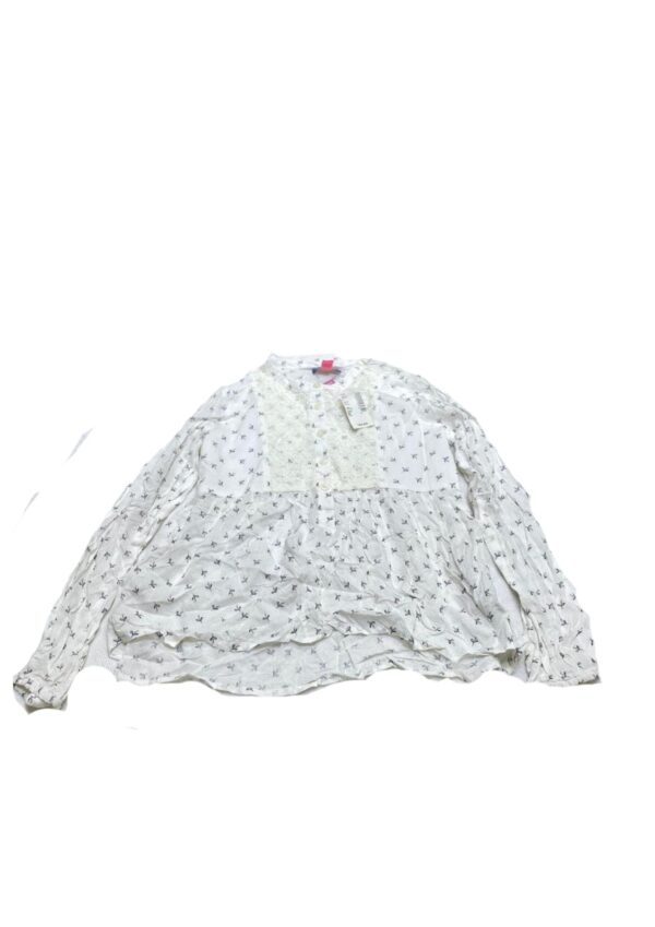 Camisa Larga Nueva,Medidas 37cm de ancho y 46cm de largo, Marca Place, Talla M