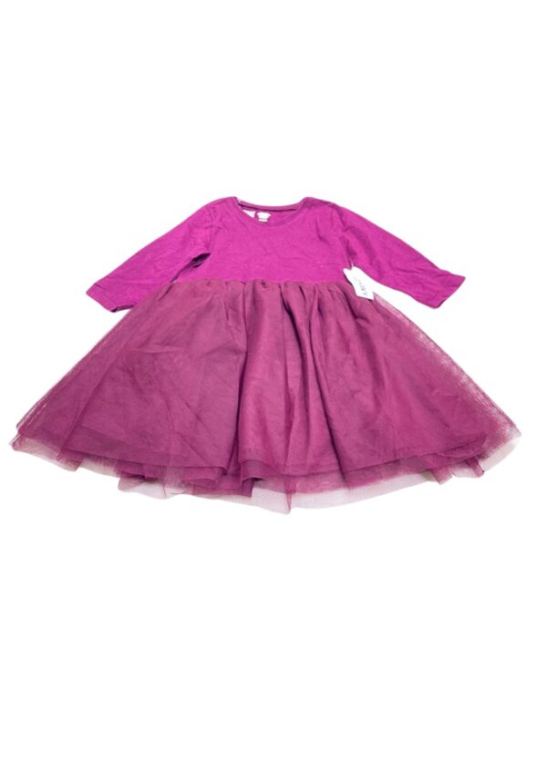 Vestido Morado Nuevo,Medidas 26cm de ancho y 49cm de largo, Marca Old Navy, Talla 18-24M
