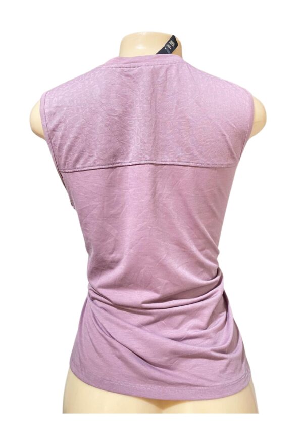 Blusa Rosada,Medidas 43cm de ancho y 67cm de largo, Marca Mondetta, Talla M - Imagen 2