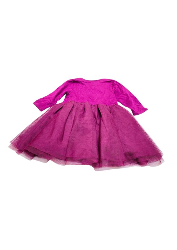Vestido Morado Nuevo,Medidas 26cm de ancho y 49cm de largo, Marca Old Navy, Talla 18-24M - Imagen 2