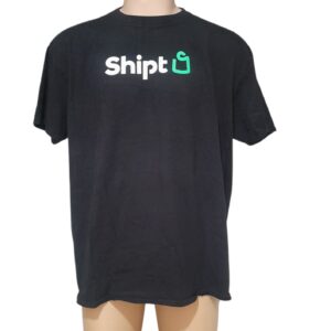 Camisa Negra,Medidas 64cm de ancho y 78cm de largo, Marca Shipt, Talla XL