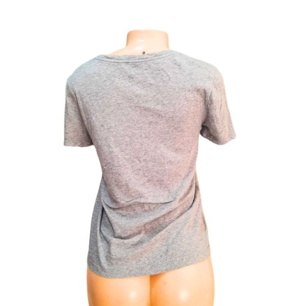 Blusa Gris , Marca TOMMY HILFERGER, Talla M - 52 cm de ancho - Imagen 2