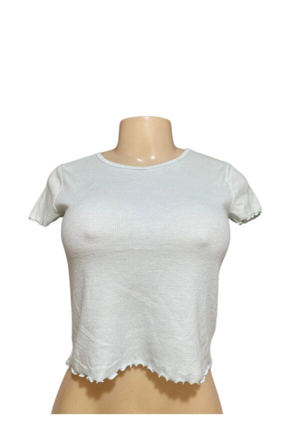 Blusa,Medidas 41cm de ancho y 45cm de largo, Marca SO, Talla L