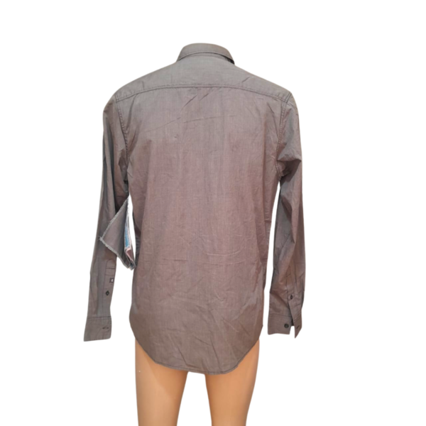 Camisa Manga Larga/Nueva, Marca QUIKSILVER, Talla M - 65 cm de ancho - Imagen 2