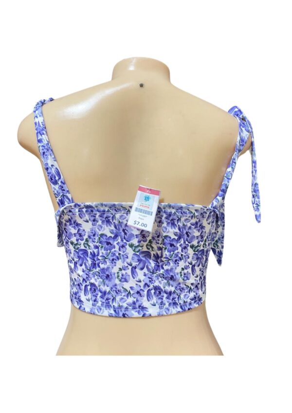 Blusa Top,Medidas 46cm de ancho y 40cm de largo, Marca Shein , Talla XL - Imagen 2
