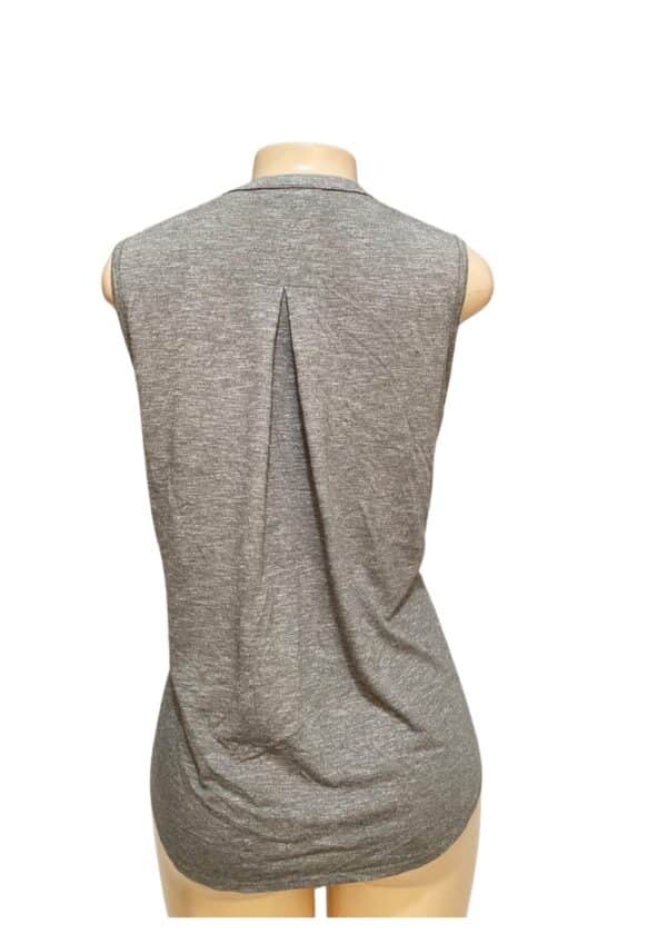 Blusa,Medidas 49cm de ancho y 68cm de largo, Marca Sonoma, Talla XL - Imagen 2