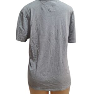 Blusa Gris,Medidas 55cm de ancho y 72cm de largo, Marca Tommy Hilfiger, Talla L