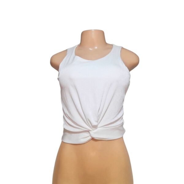 Top  Blanco Slim, Marca SAINT, Talla S - 30 cm de ancho