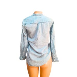 Blusa De Nezclilla Manga Larga, Marca GAP, Talla S – 52 cm de ancho