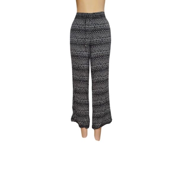 Palazo Negro con diseño, Marca OLD NAVY, Talla L - 52 cm de ancho