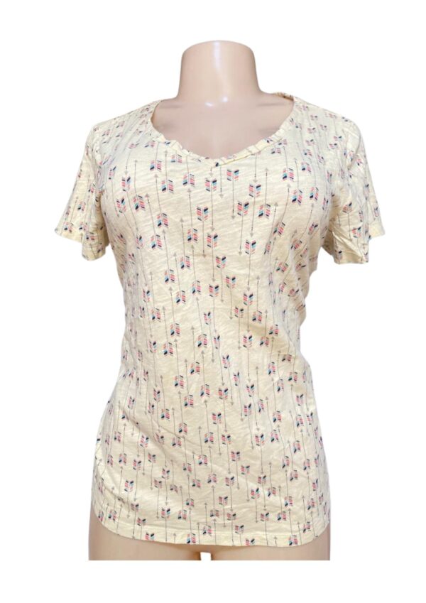 Blusa,Medidas 51cm de ancho y 65cm de largo, Marca Sonoma, Talla L