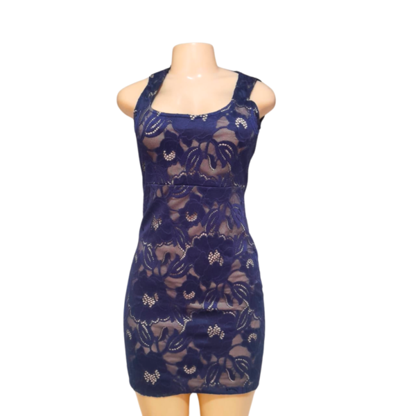 Vestido Con Bordados Finos Color Azul/ Nuevo, Marca JUMP, Talla 5/6 - 38 cm de ancho
