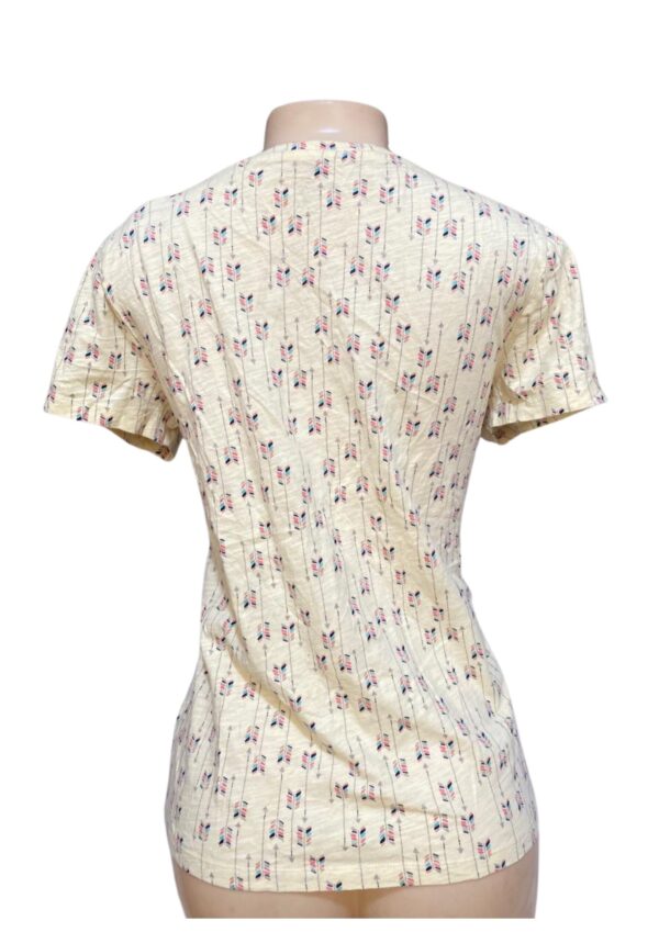 Blusa,Medidas 51cm de ancho y 65cm de largo, Marca Sonoma, Talla L - Imagen 2