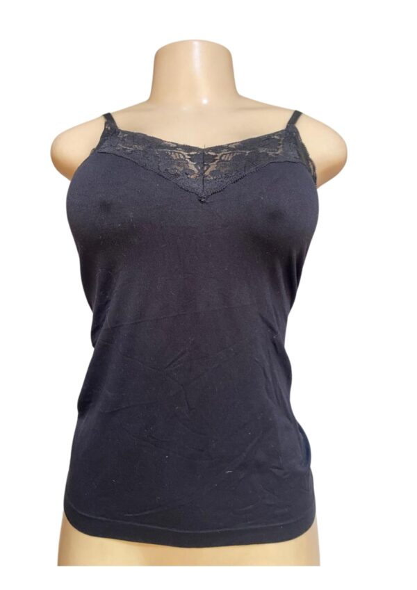 Blusa,Medidas 41cm de ancho y 61cm de largo, Marca Cynthia Rowley, Talla XL