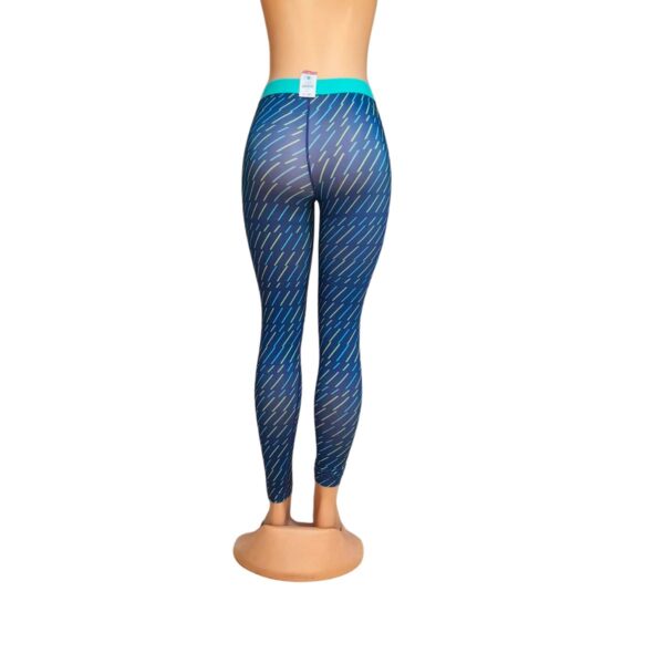 Licra Deportiva Azul, Marca NIKE, Talla S - 34 cm de ancho - Imagen 2
