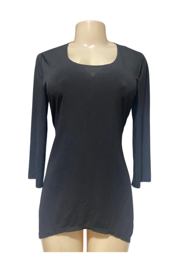 Blusa,Medidas 49cm de ancho y 72cm de largo, Marca Glinky Brand, Talla S