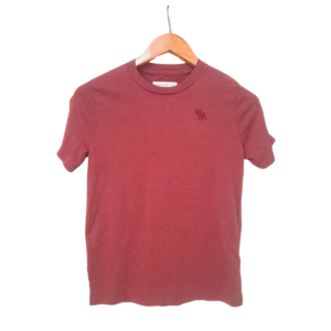 Camisa Rojo Vino, Marca ABERCROMBIE, Talla 11/12T – 43 cm de ancho