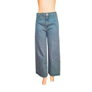 Jeans De Dama Acampanado, Marca UNIVERSAL TREAD, Talla 8 – 42 cm de ancho